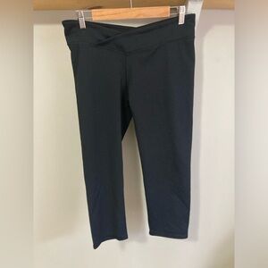 Women’s black Capri leggings, size medium